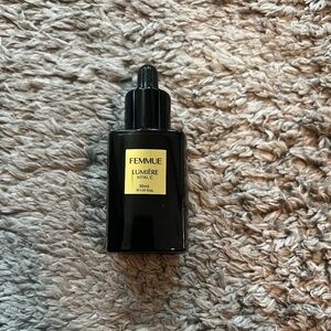 Femmue Lumiere Vital C Serum